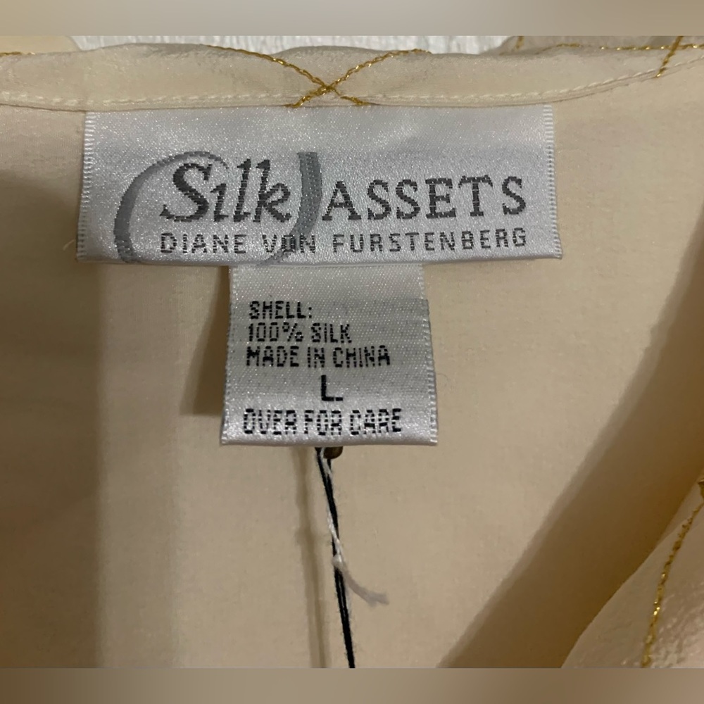 Diane Von Furstenberg Cream Button Down Blouse with Gold Embroidery NWT - Picture 5 of 6